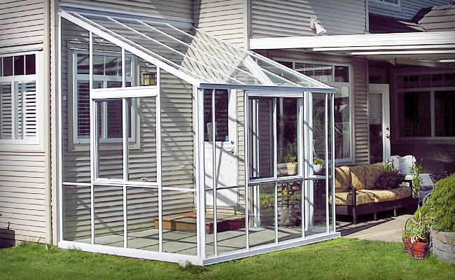 patgarden-single-glass-tmb.jpg